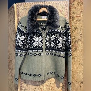 Vintage PBJ Sport Green Nordic Pattern Sweater with Faux Fur Collar Size L
